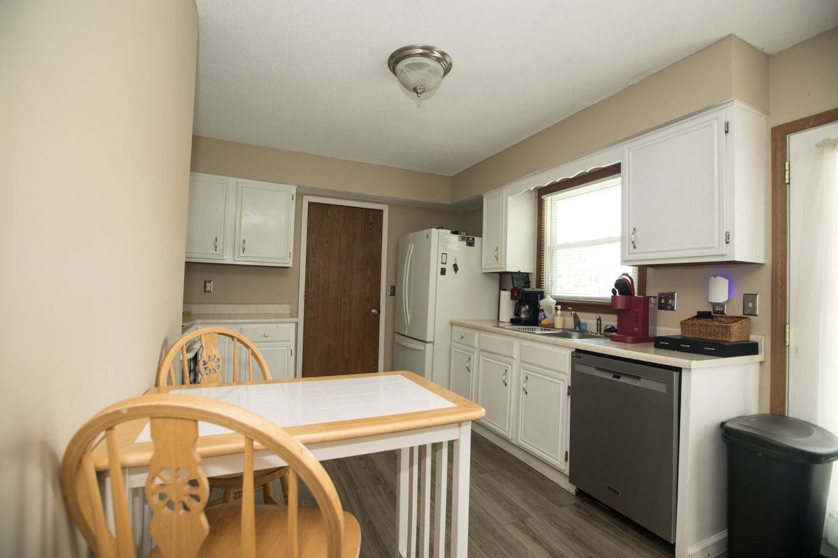 5007 Knox Ave - Photo 3 of 29