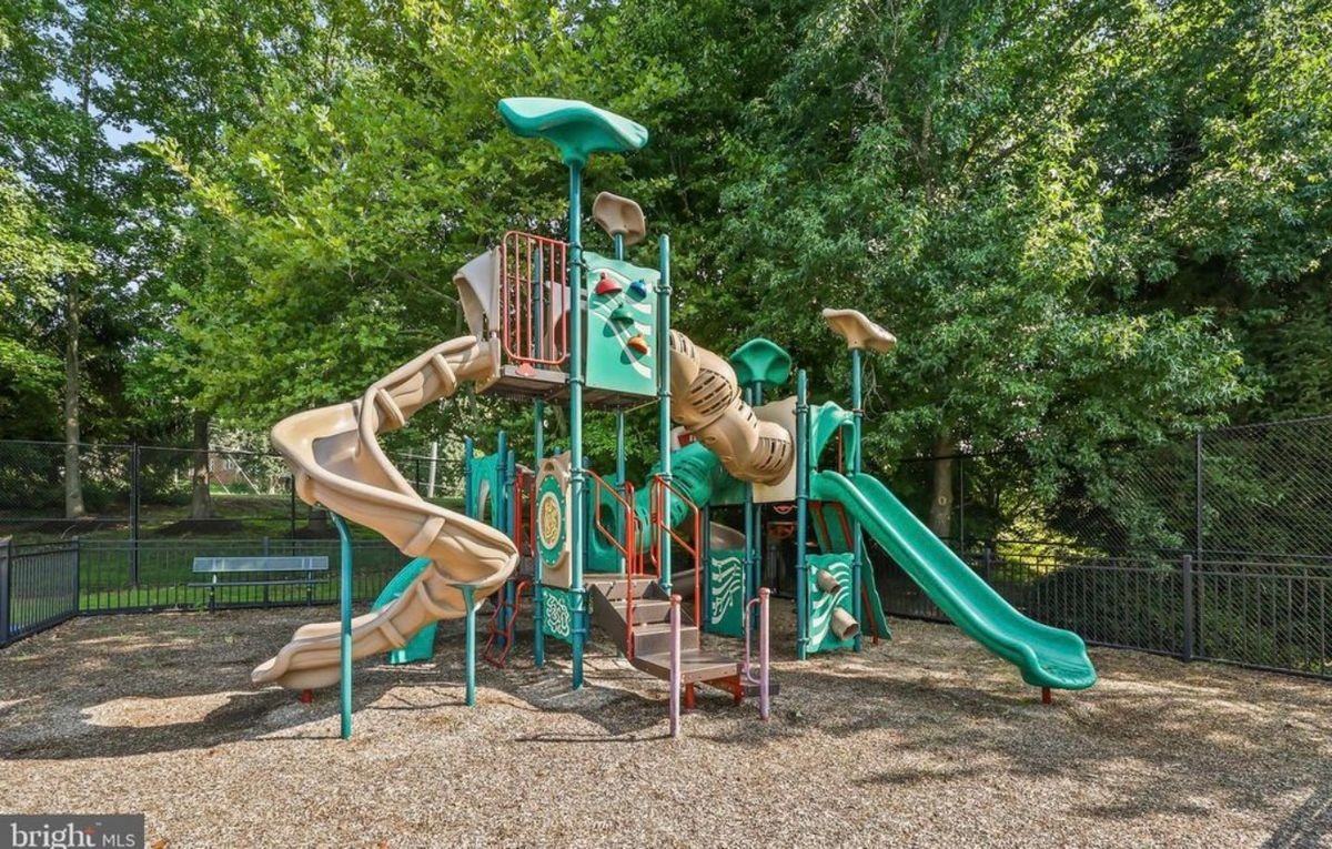 14949 Fig Ct - Photo 3 of 21