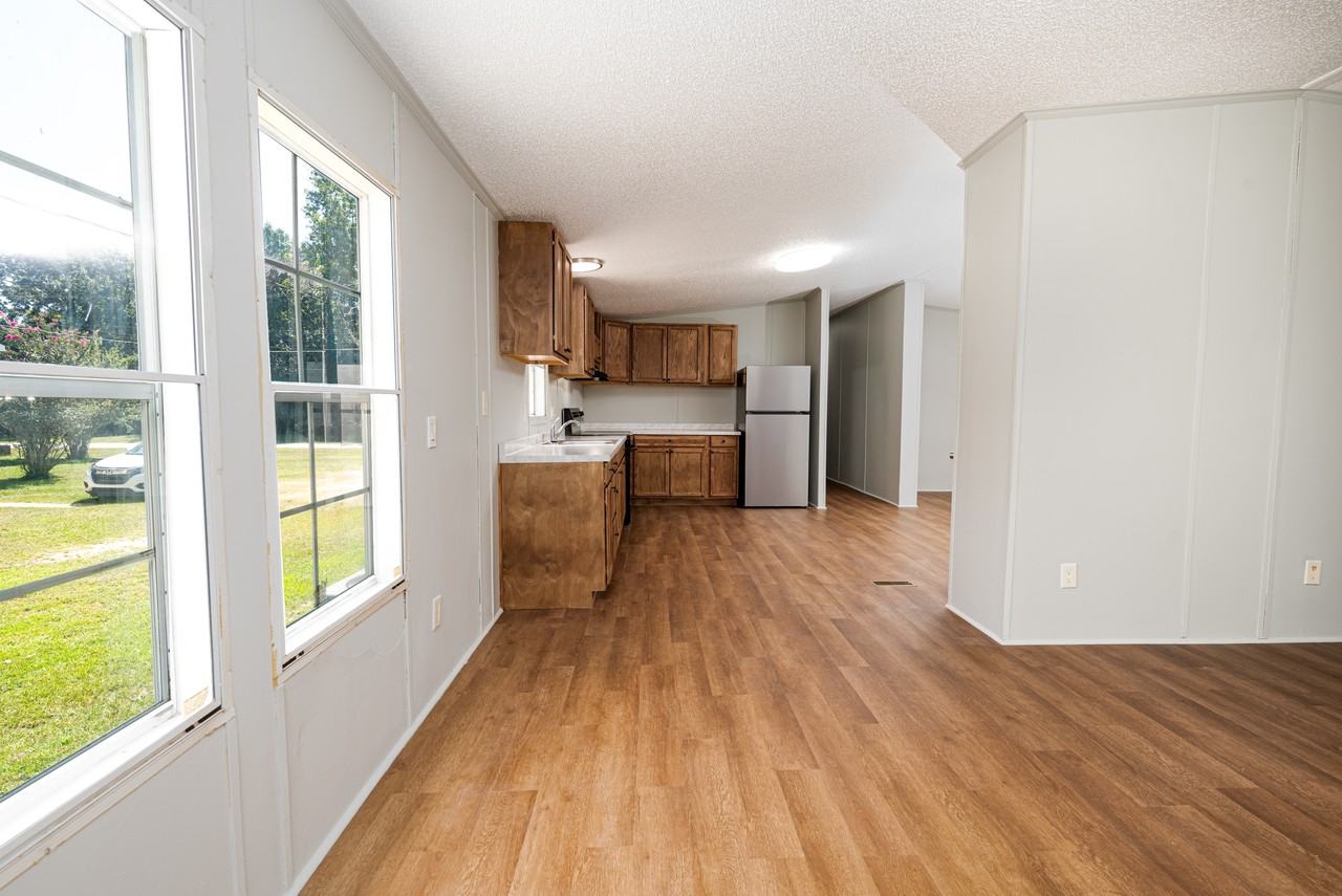 2202 Chestnut Ave - Photo 3 of 25