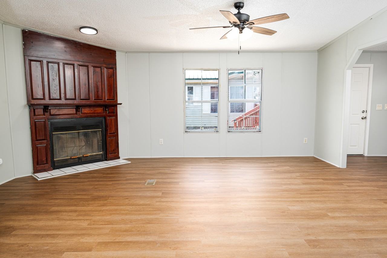 2202 Chestnut Ave - Photo 4 of 25