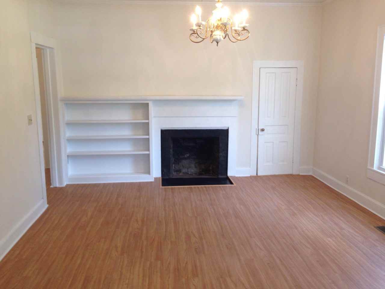 104 N Locust St - Photo 3 of 11