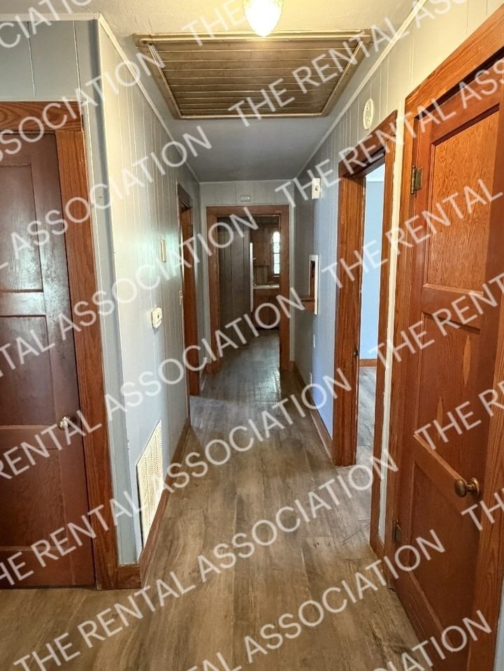 205 Michigan Ave - Photo 2 of 10