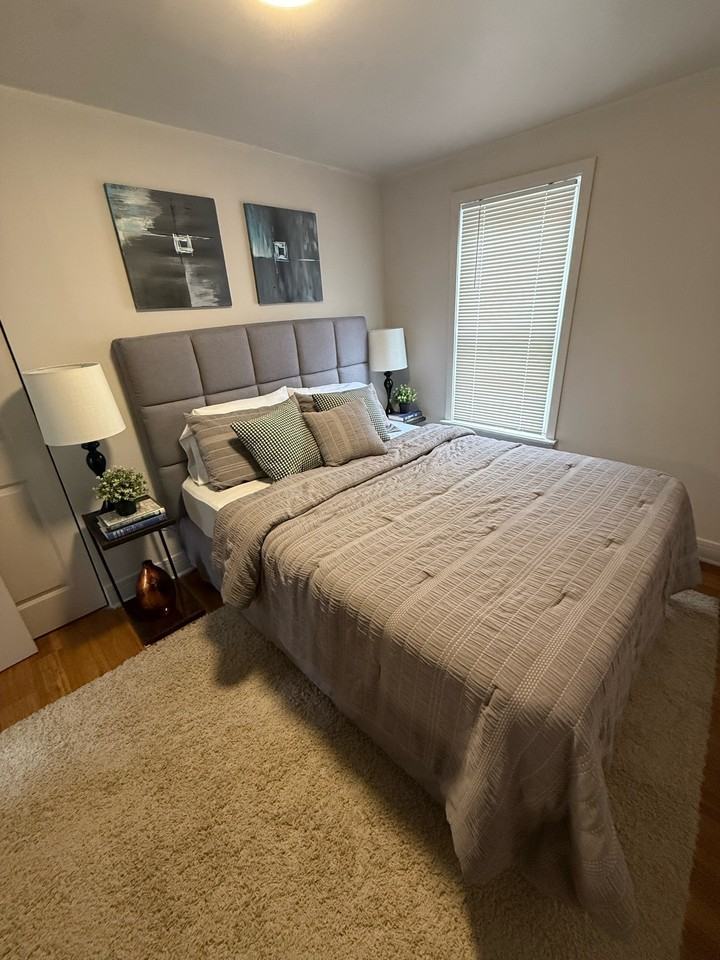 6115 N Wolcott Ave - Photo 2 of 7