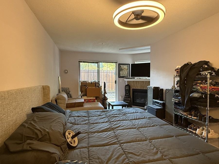 2678 Dixon St - Photo 4 of 17