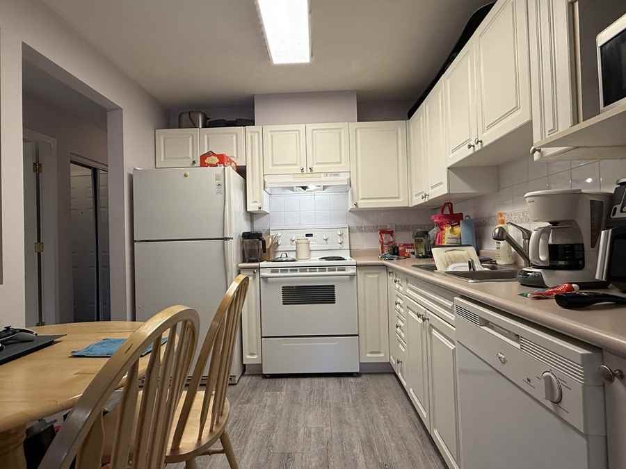 2678 Dixon St - Photo 6 of 17