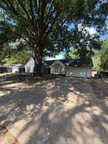 6816 Bainbridge Dr - Photo 1 of 1