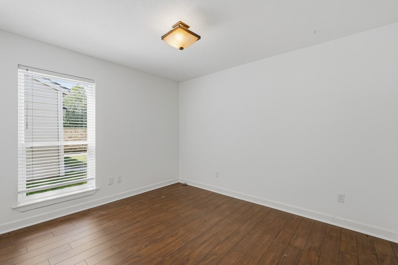 Wind Whisper Ct #B - Photo 2 of 26