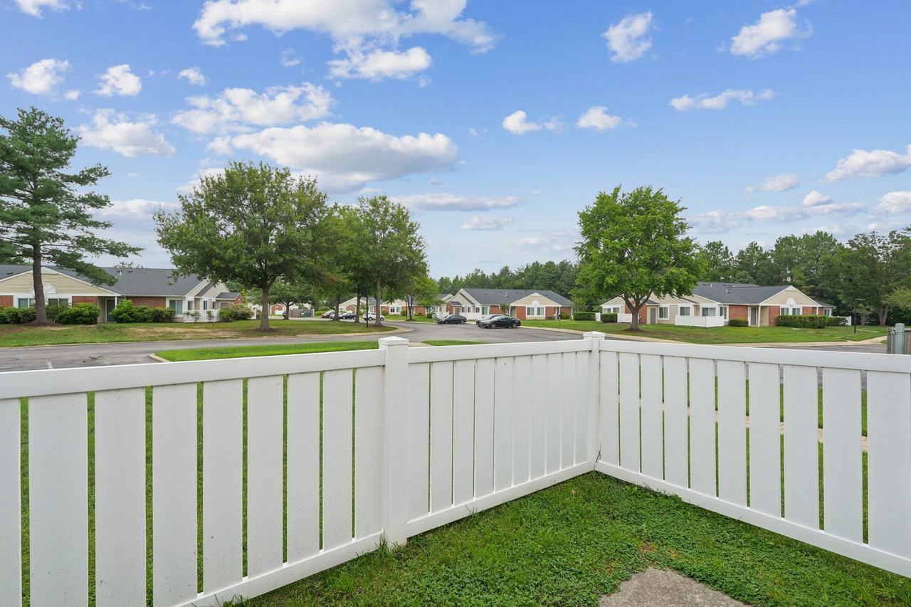 Coachman's Landing Apartments - Photo 5 of 23