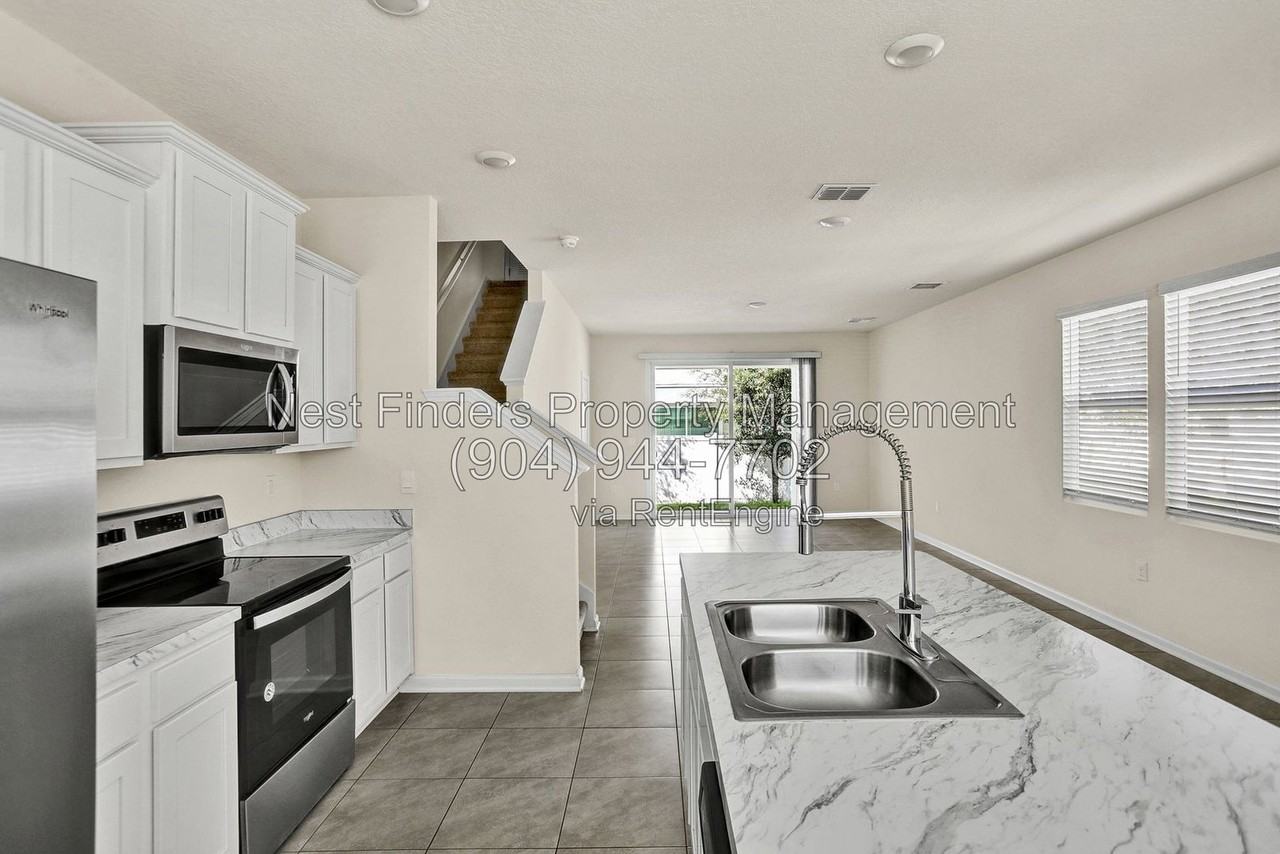 864 Gate Run Rd - Photo 3 of 26