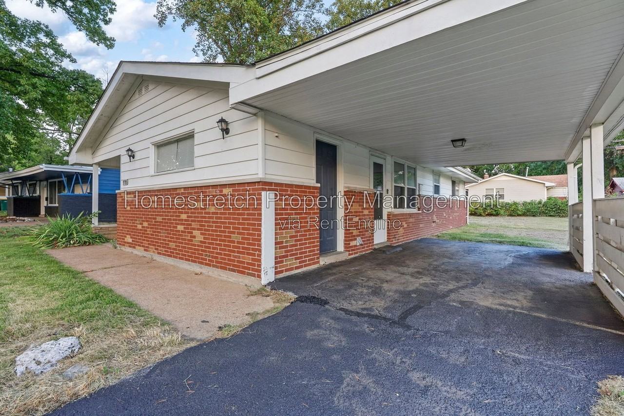 9710 Lanier Dr - Photo 3 of 29