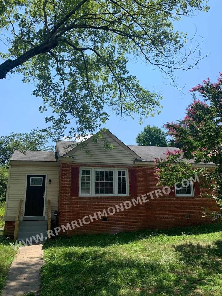 4603 Eastover Ave