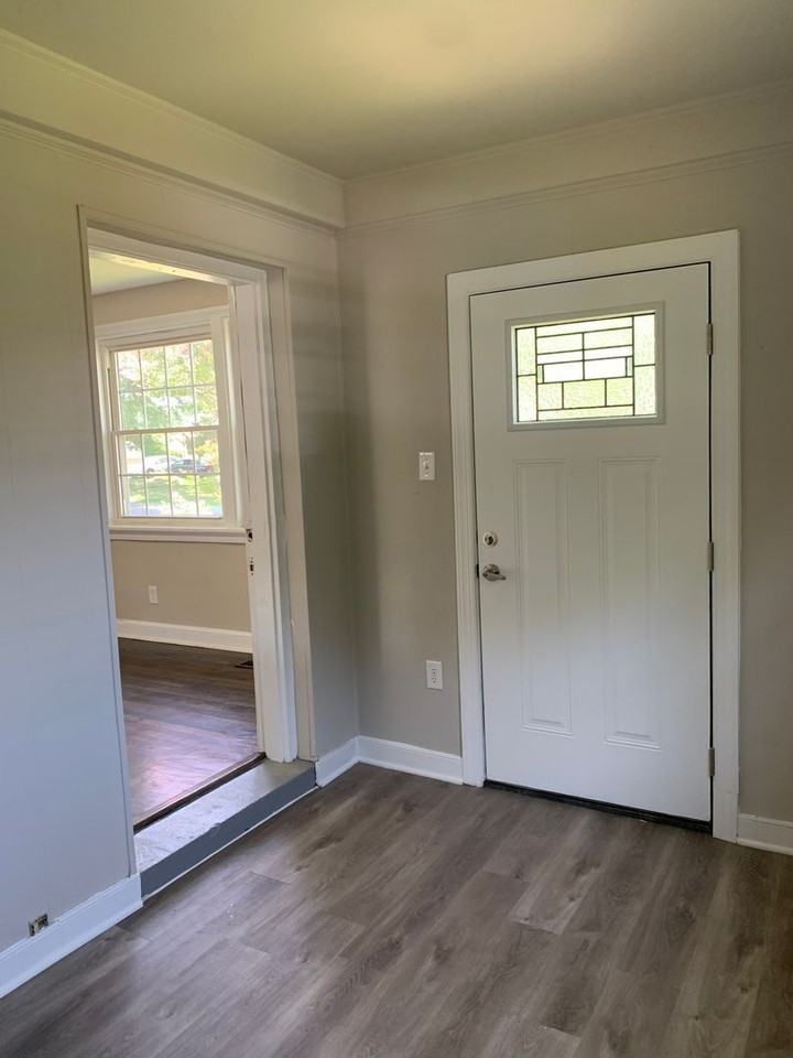 4603 Eastover Ave - Photo 3 of 19