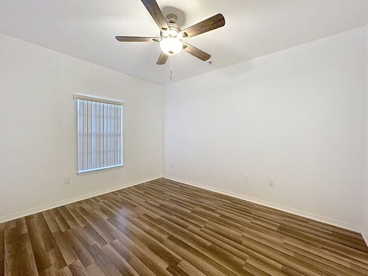 8516 Island Breeze Ln #201 - Photo 4 of 24