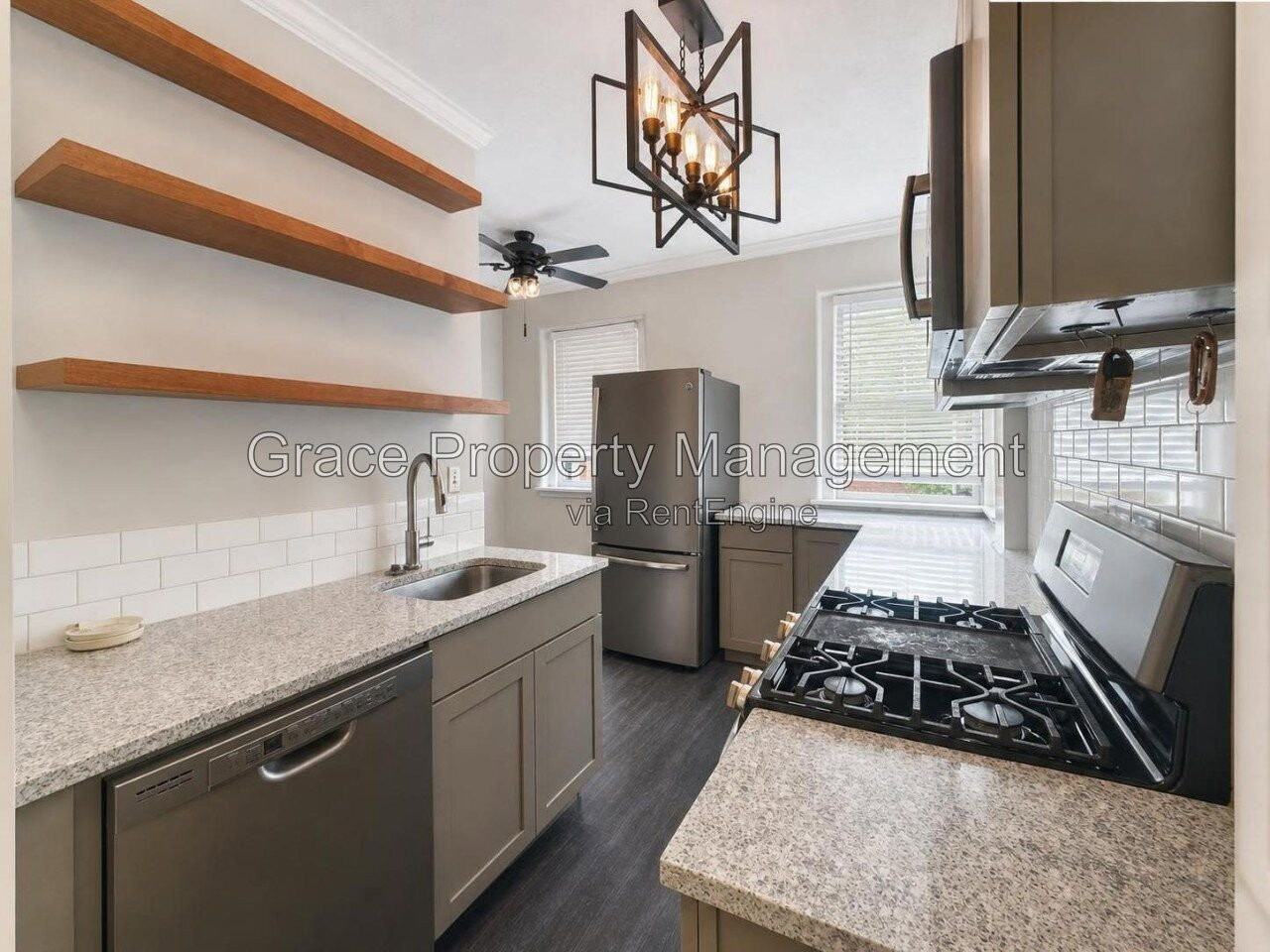1425 E 8th Ave #4 - Photo 4 of 16