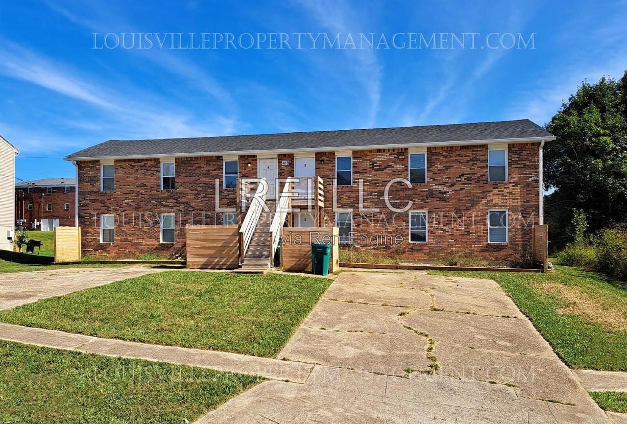 419 Woodcreek Dr #4