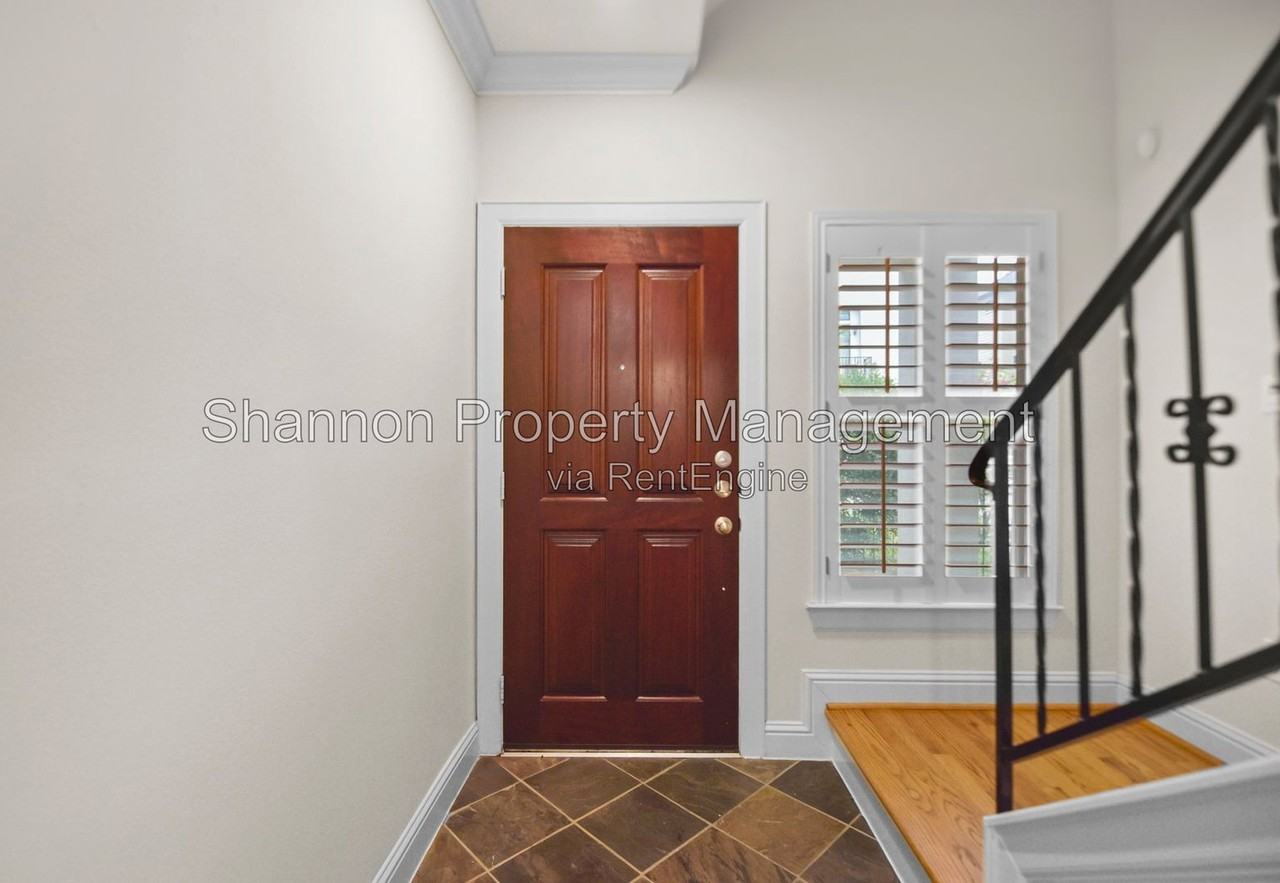 5006 Gibson St - Photo 5 of 27