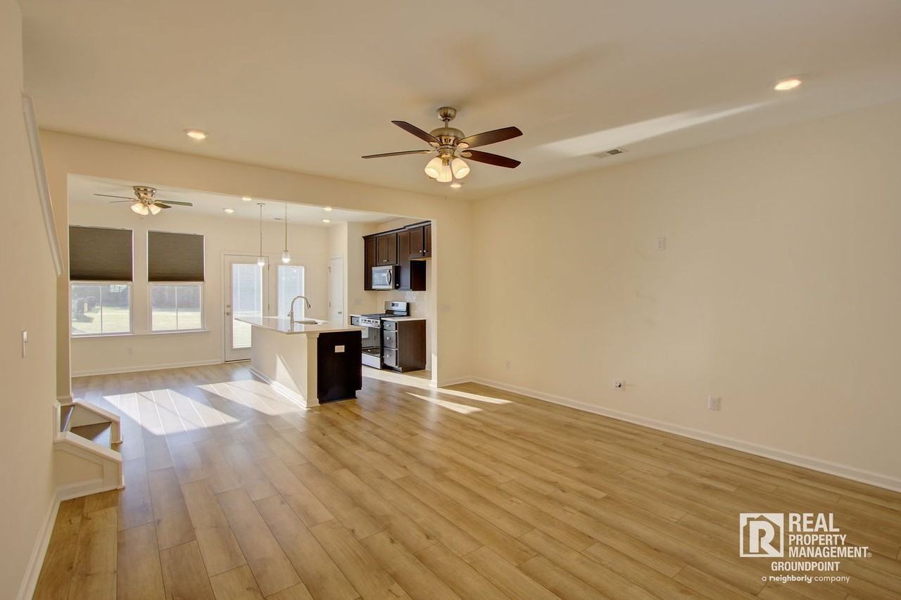 432 Trotters Ln - Photo 6 of 32