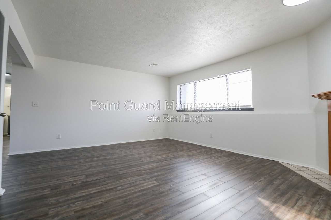 1268 Golden Gate Dr #342 - Photo 2 of 27