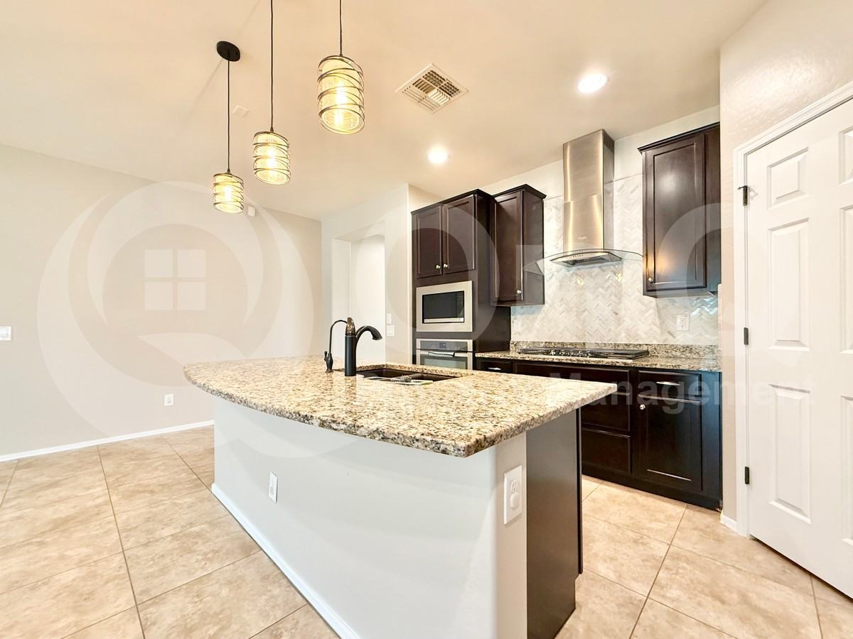 10831 W Bronco Trl - Photo 6 of 26