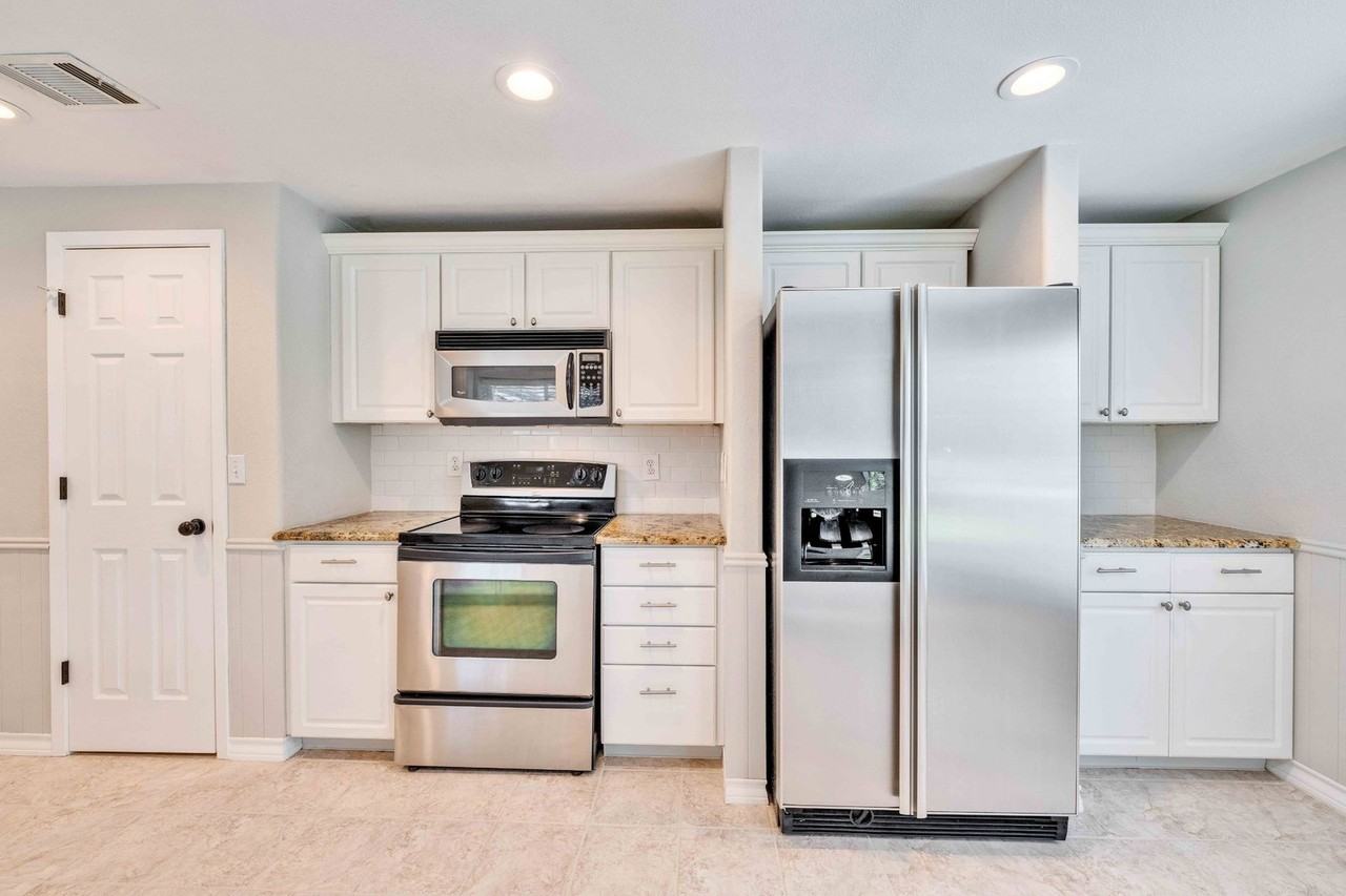 2608 Chowan Way - Photo 7 of 50