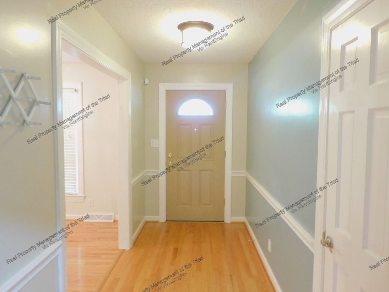 1080 Whispering Pines Dr - Photo 2 of 30