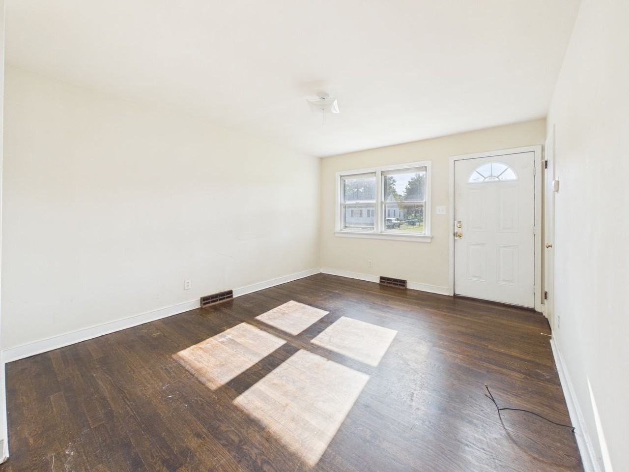 3708 Whitlock Ave - Photo 3 of 41