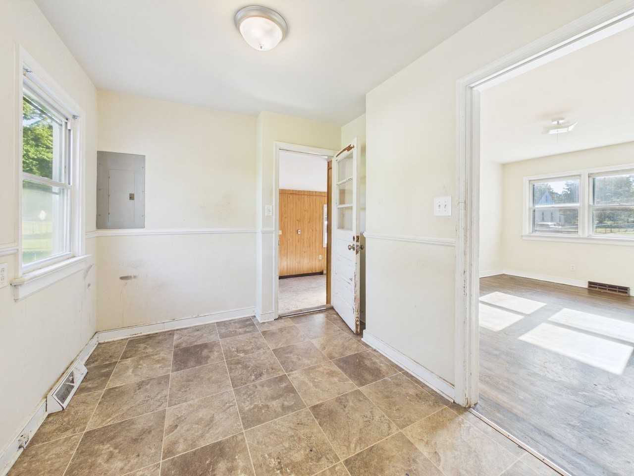 3708 Whitlock Ave - Photo 6 of 41