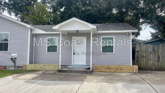 1067 Park Ct S - Photo 1 of 1