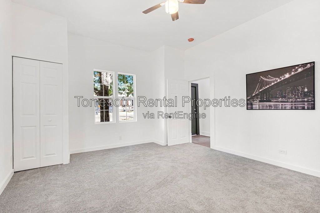 226 Porter St - Photo 4 of 29