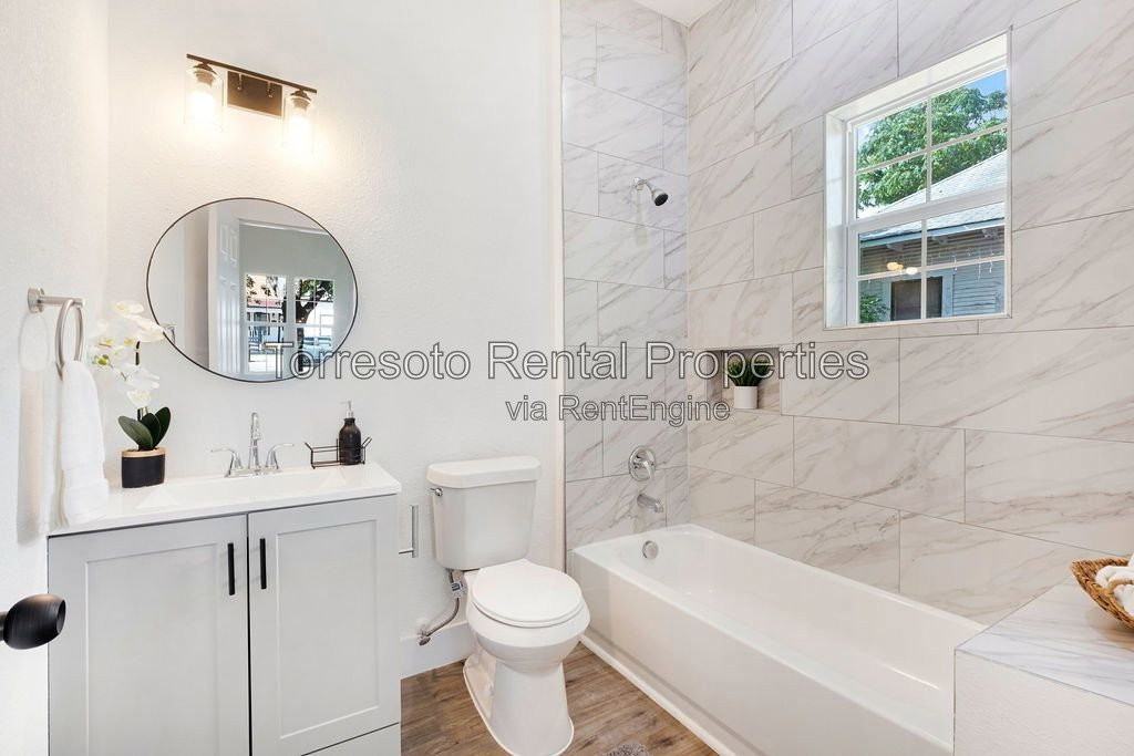 226 Porter St - Photo 5 of 29