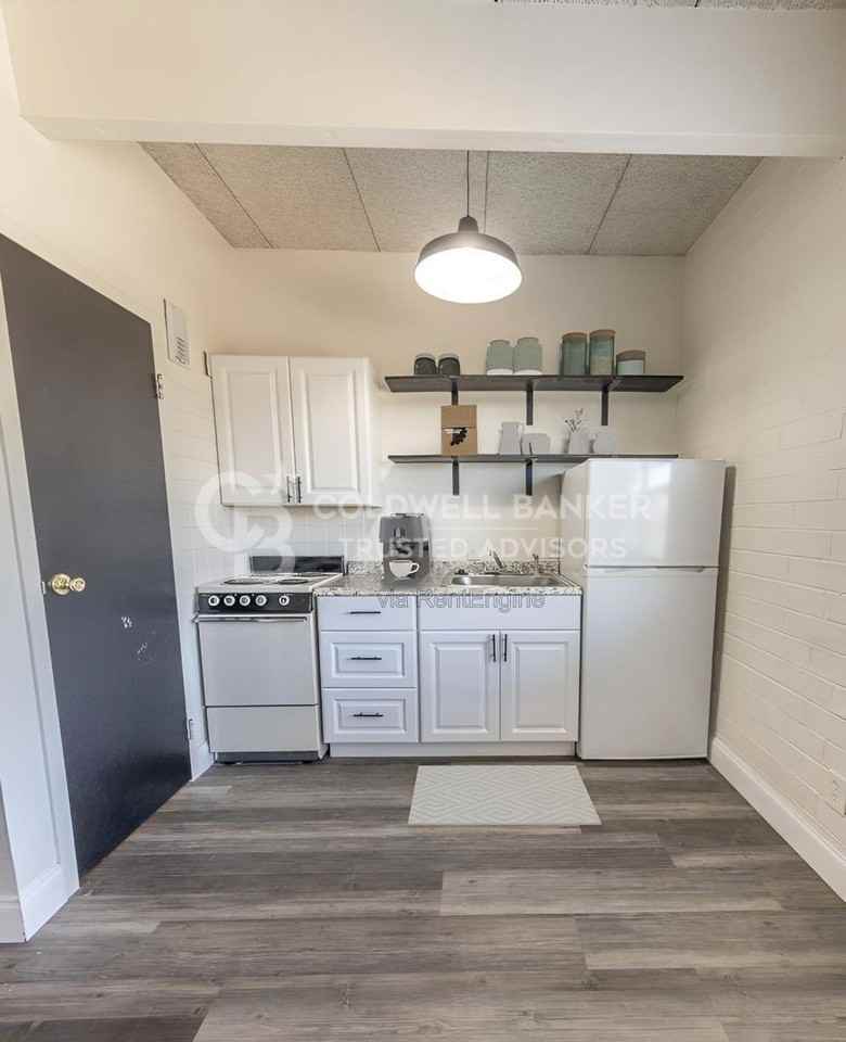 2601 York Ave #121 - Photo 4 of 50