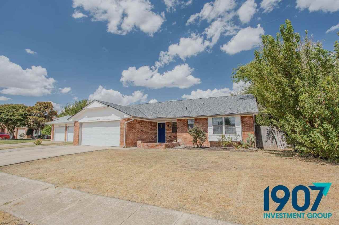 2433 Sw 93rd St - Photo 3 of 29