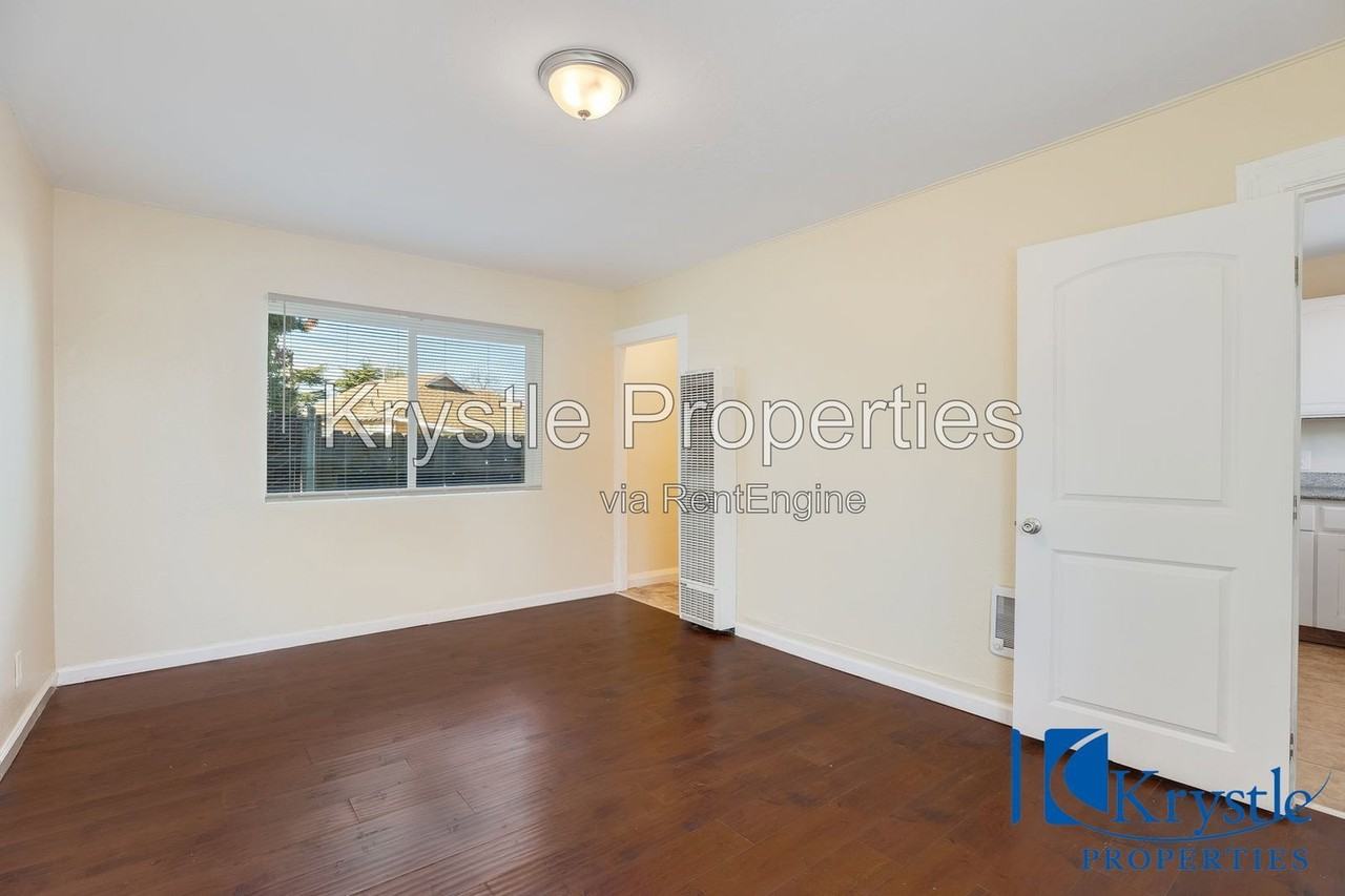 235 Mayo Ave #C - Photo 2 of 18