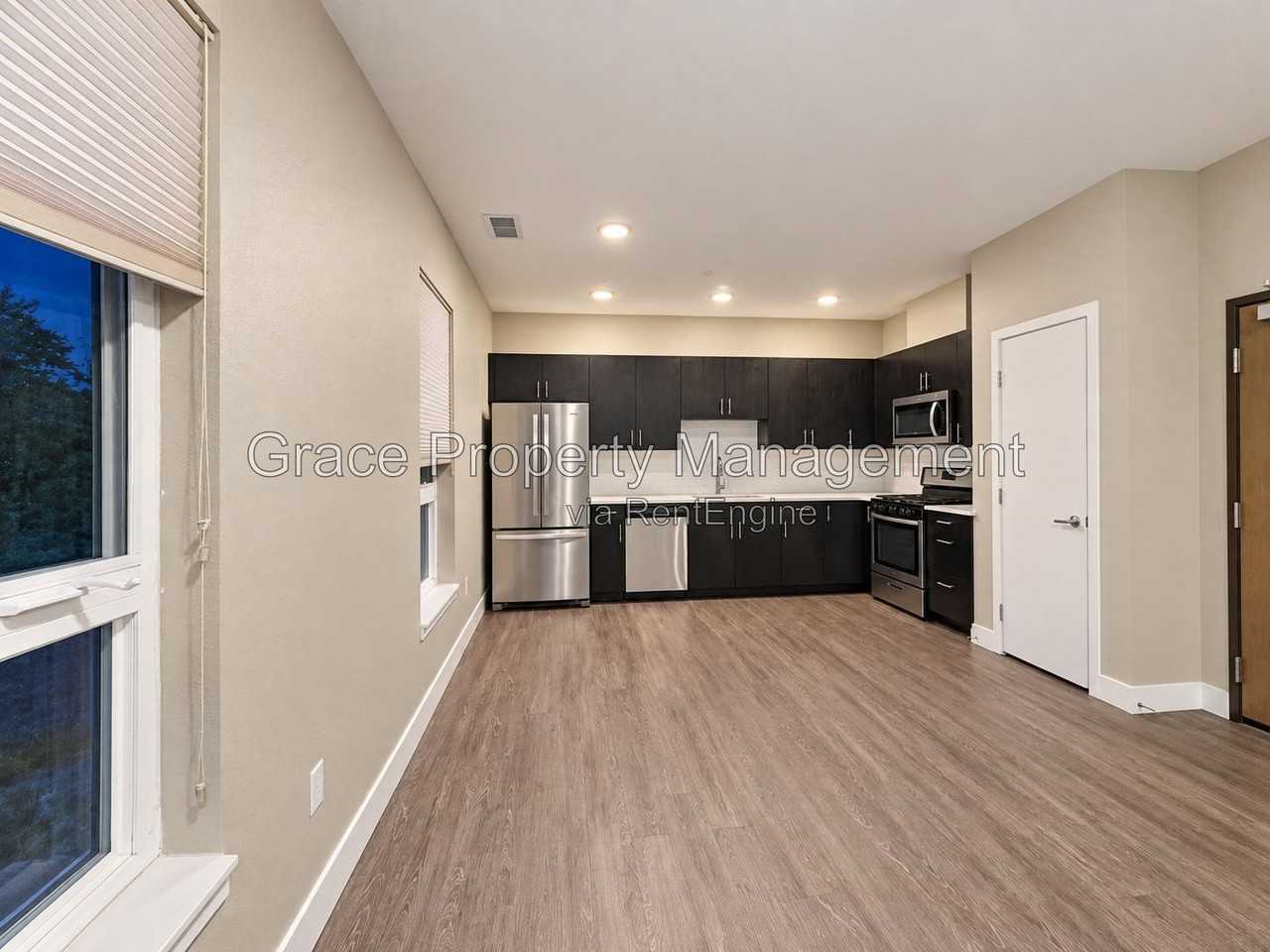 2374 S University Blvd #313 - Photo 3 of 10