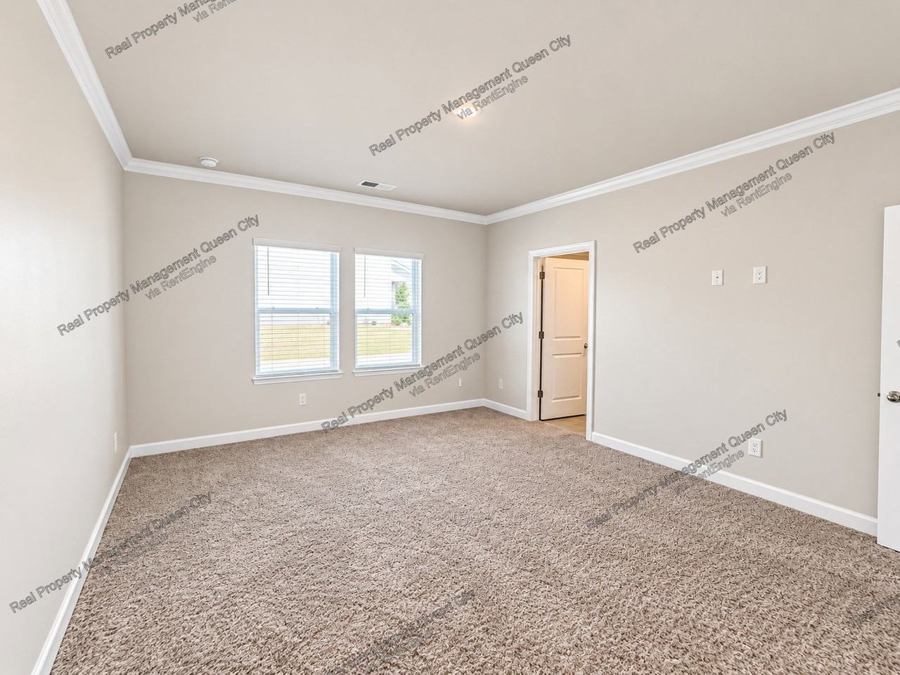 13104 Kenworth Rd - Photo 5 of 23