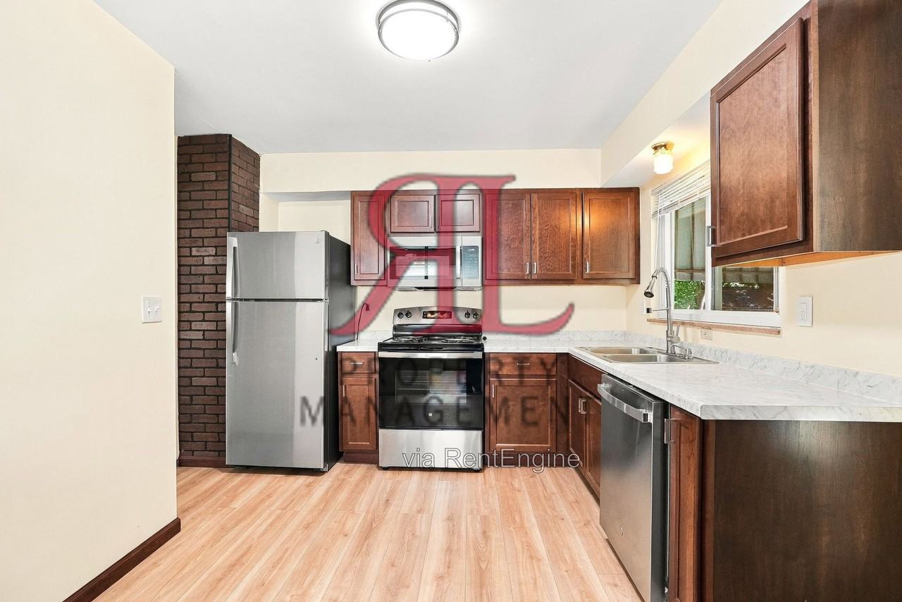 4176 Beechgrove Dr - Photo 5 of 22