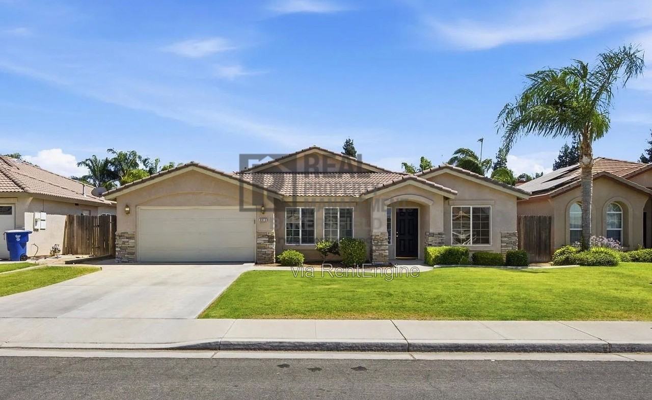 9913 Pavilion Dr - Photo 2 of 33