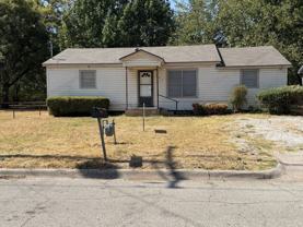 206 E Nelson St - Photo 1 of 1