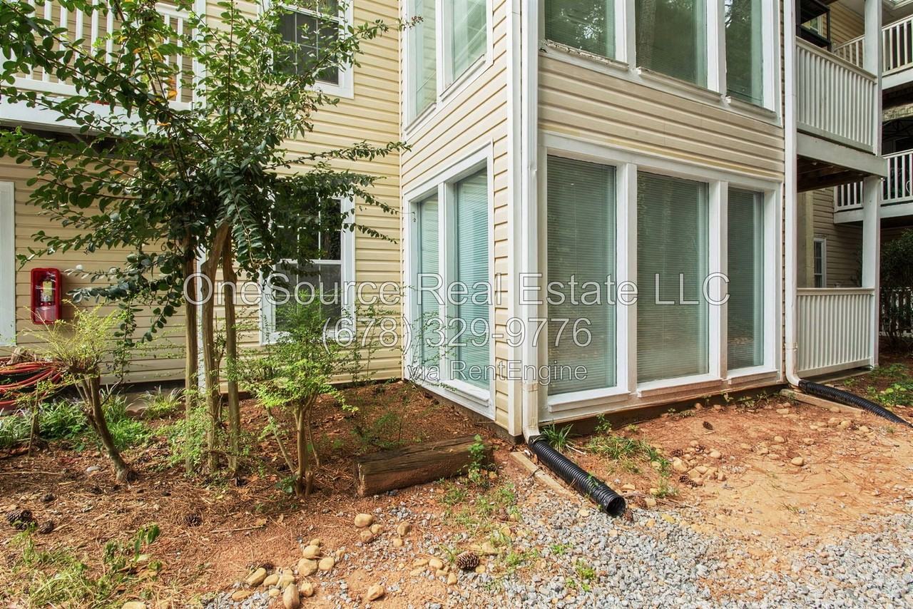 606 Augusta Dr - Photo 5 of 36