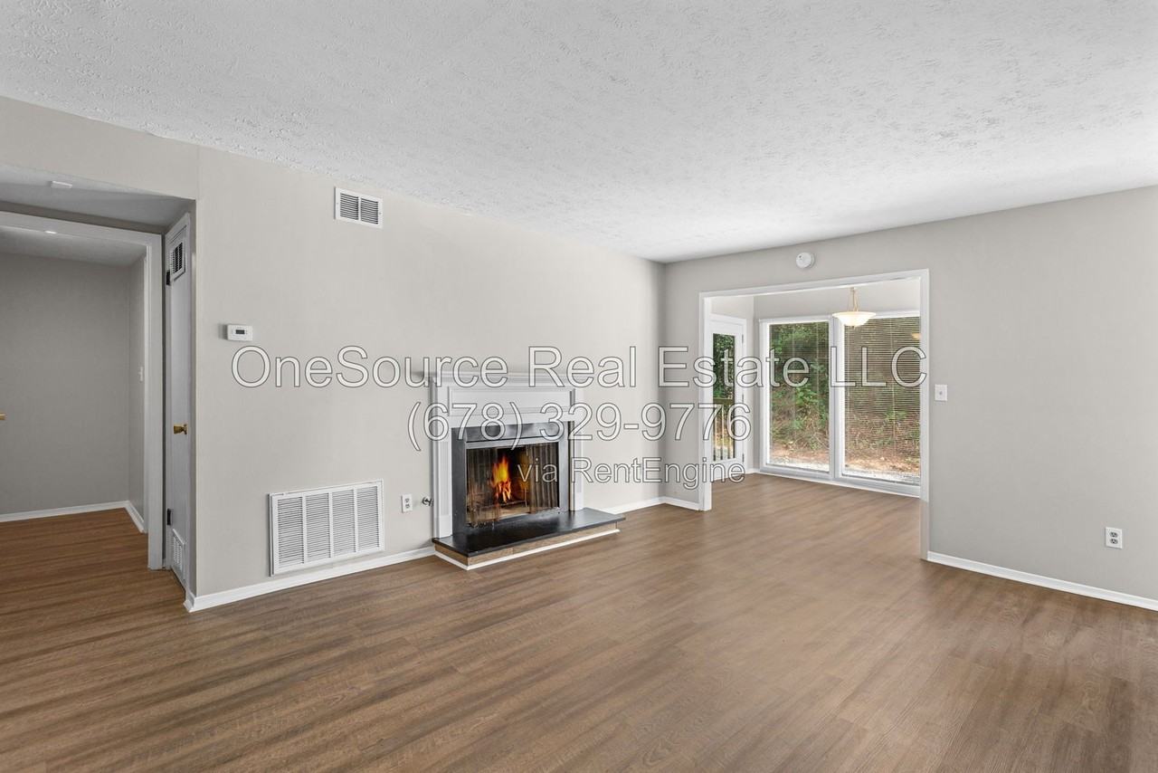 606 Augusta Dr - Photo 7 of 36