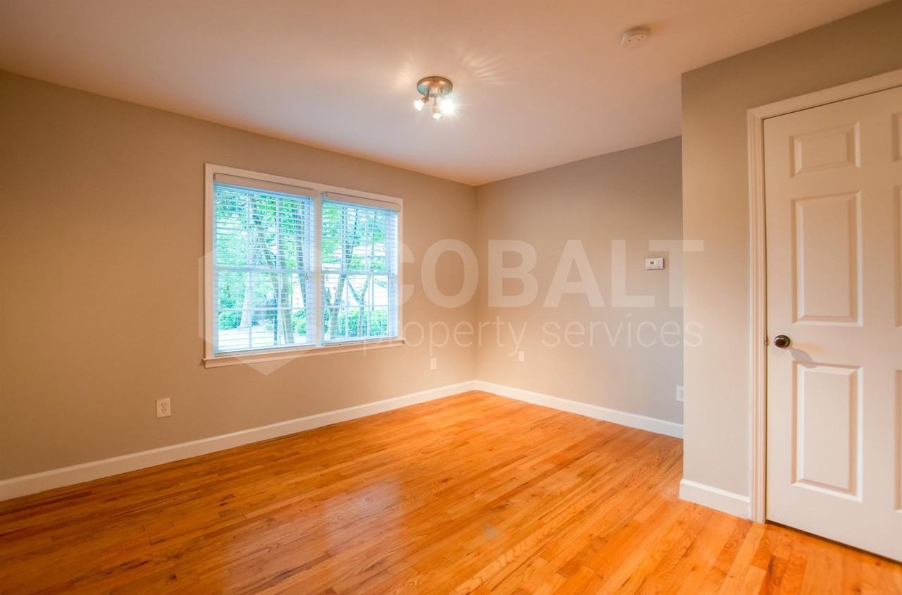 190 Kirkwood Rd Ne #C1 - Photo 4 of 21