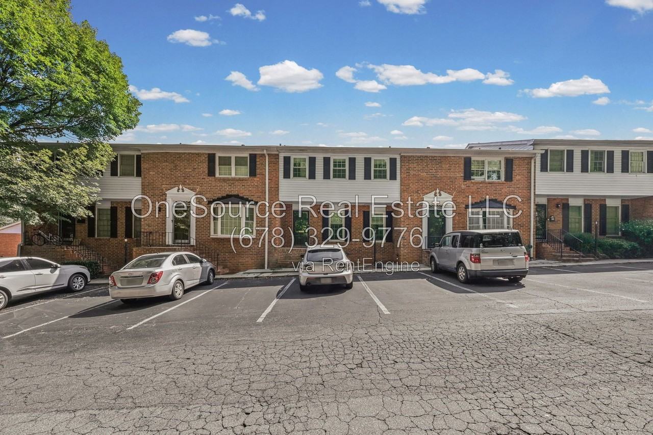 6520 Roswell Rd Ne #49-49 - Photo 3 of 36