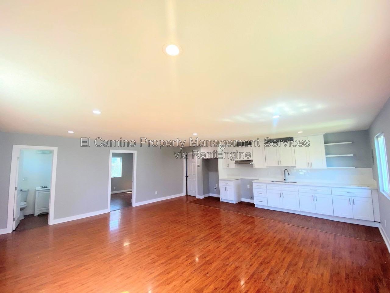 303 N Townsend Ave - Photo 2 of 12