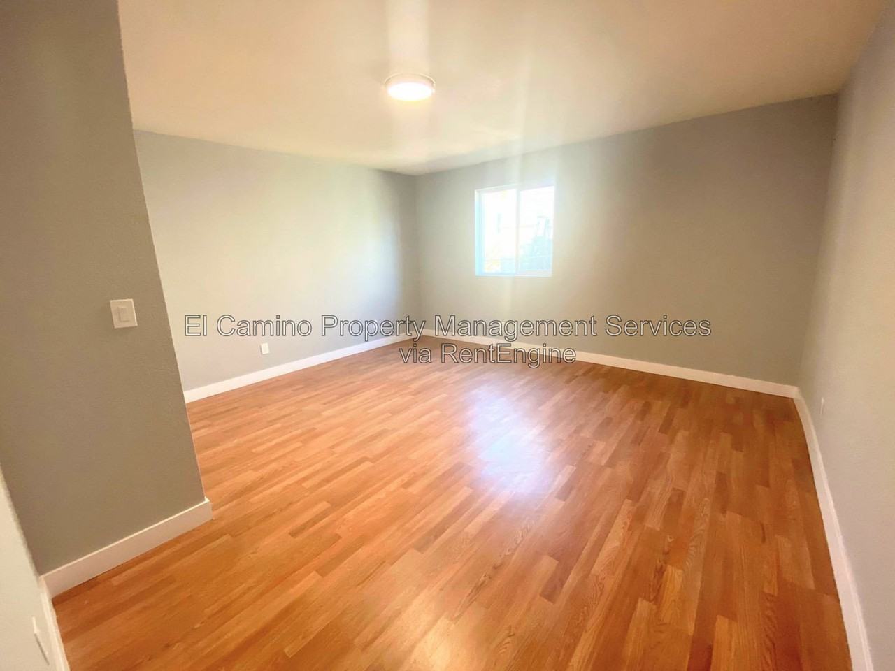 303 N Townsend Ave - Photo 7 of 12
