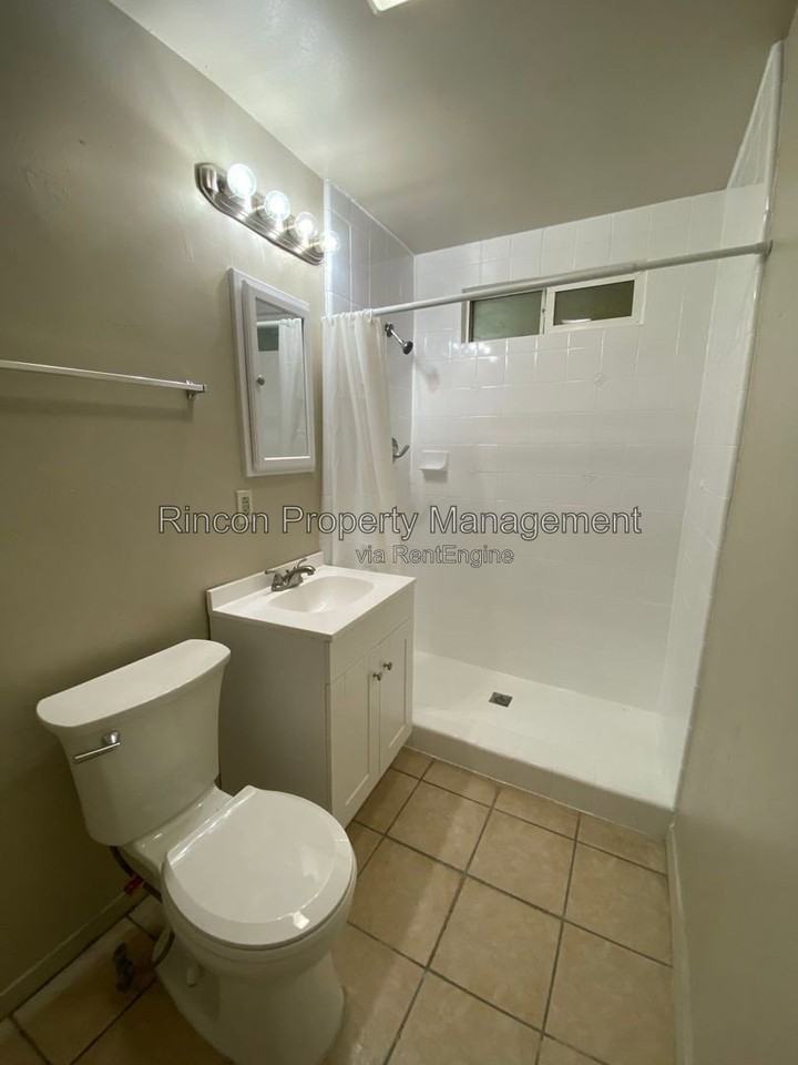 752 W Main St - Photo 6 of 15