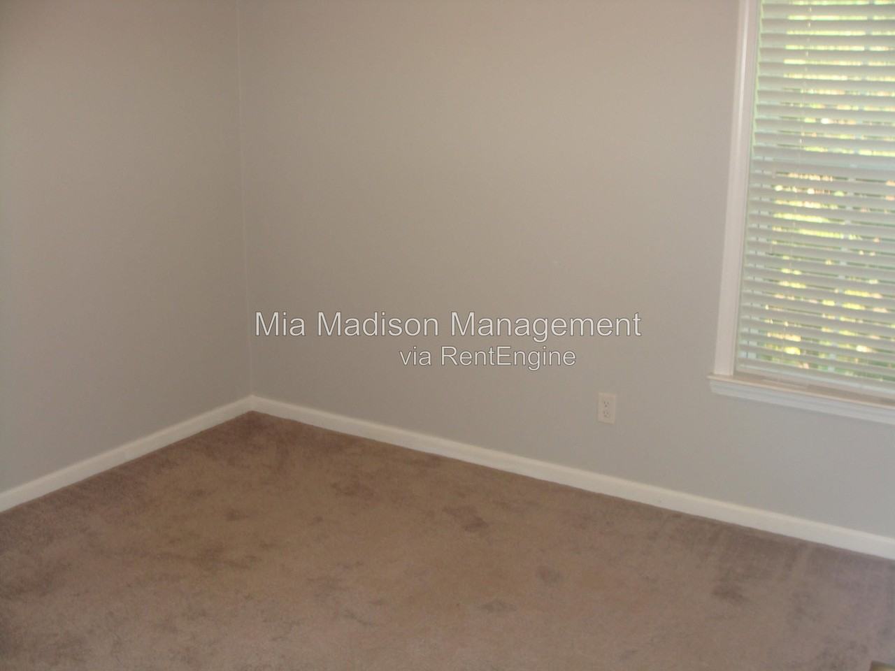 115 Reese Way - Photo 7 of 33