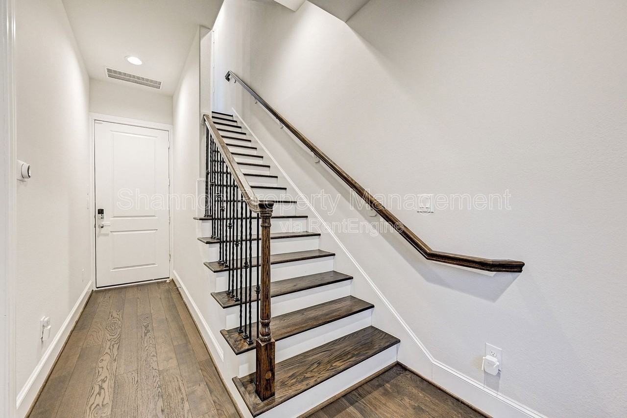 2034 Waterloo Station Rd - Photo 6 of 33