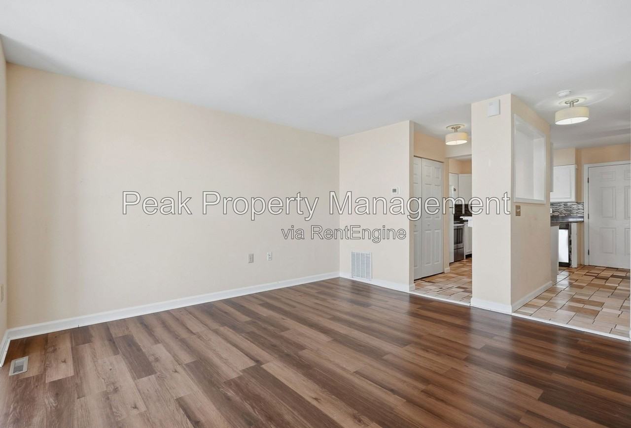 813 W Leigh St - Photo 6 of 26