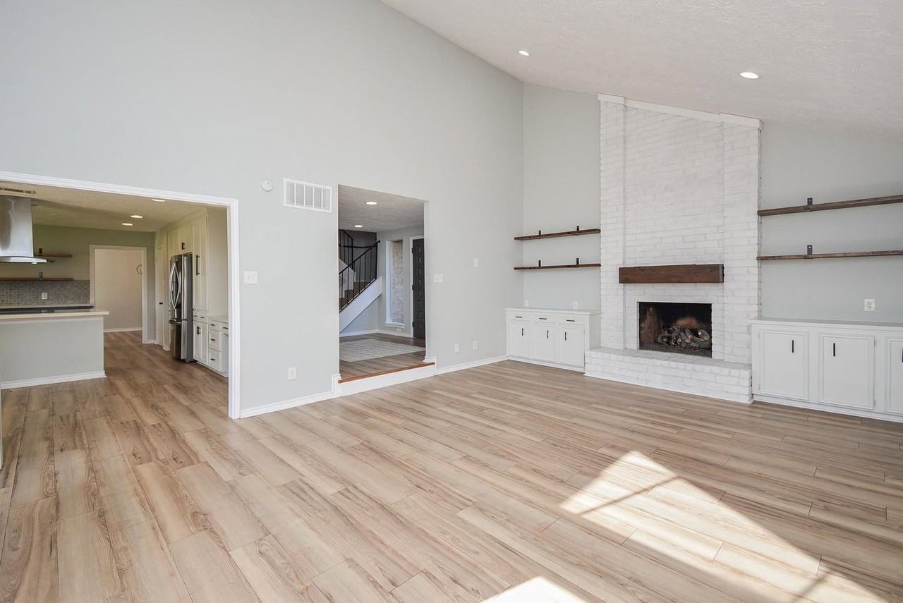 16505 Cornwall St - Photo 6 of 31