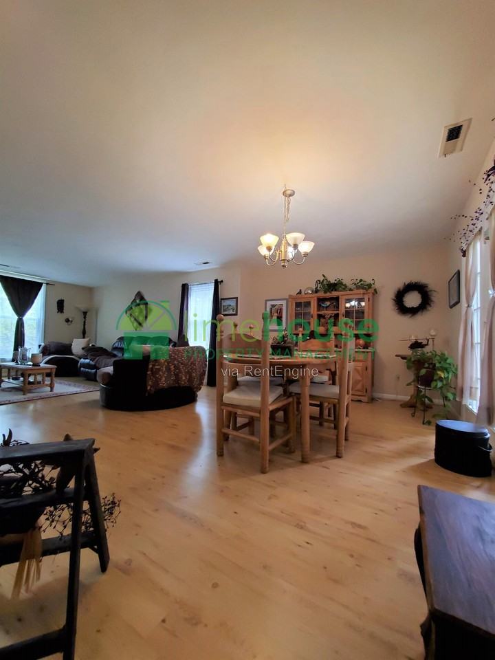 5224 Club Head Rd - Photo 2 of 19